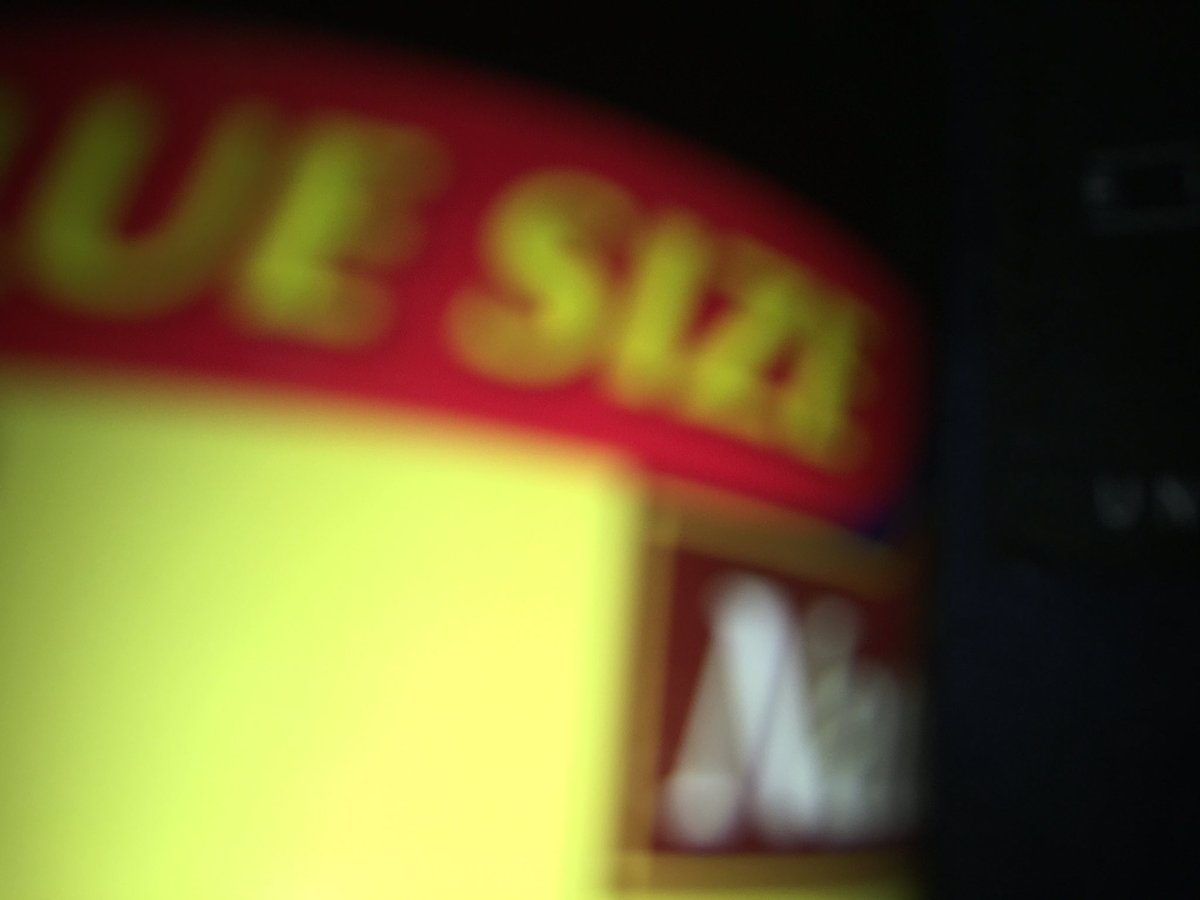 mgnmcknz's tweet photo. I used my Apple Watch to find my phone via the camera. Enjoy a picture of the bottle of multivitamins in my purse. #valuesize https://t.co/9jxdGgO1wz