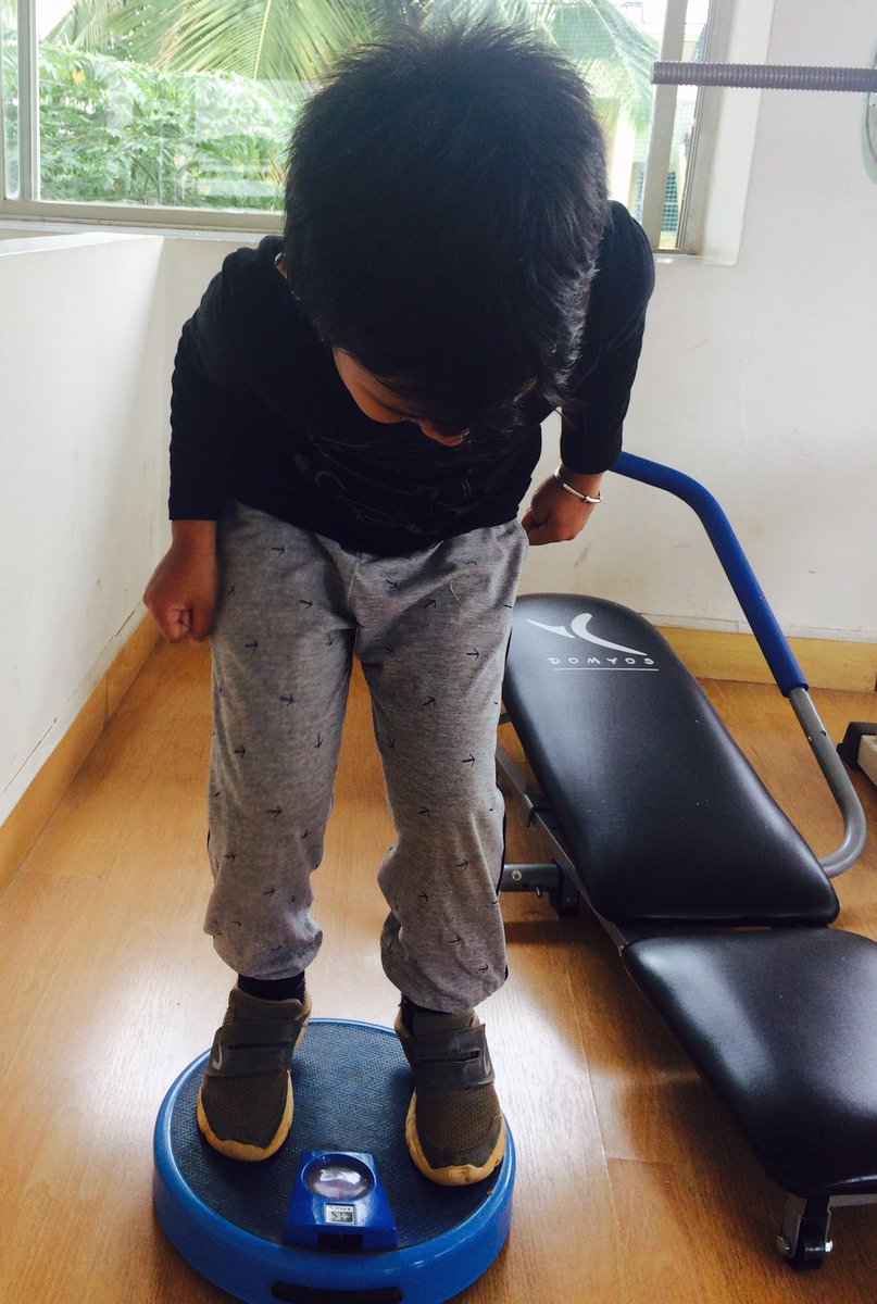 chand_shanu's tweet photo. Great company to #workout today #neverdyingattitude #curious #inspirational #NaturallyFit #SmallThingsBigJoy #KidsLove #RunSweatSmileRepeat https://t.co/5ayKwDZvMw