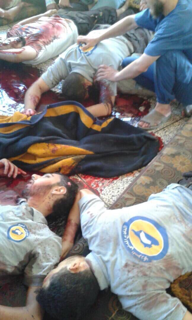 HadiAlabdallah's tweet photo. +18 مجهولون ينفذون هجوماً مسلحاً على مركز للدفاع المدني في سرمين بريف ادلب ويقتلون 7عناصر من المركز ويسرقون معداتهم!

رحمهم الله وصبر أهلهم https://t.co/oAjcVdBsGy