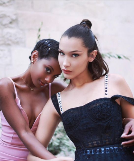 sassique's tweet photo. Bella Bella #bellahadid https://t.co/SutiPXnfzY https://t.co/OiEMkYaWcn