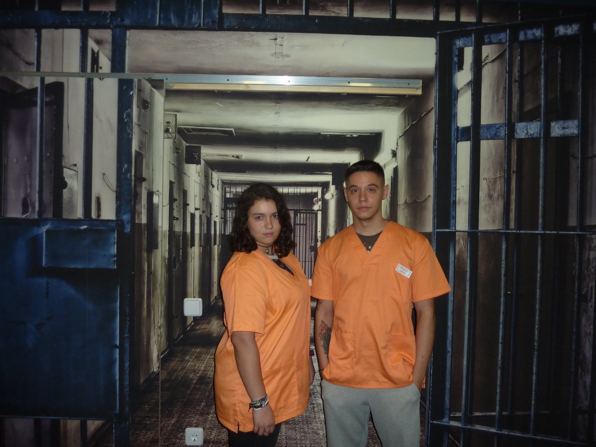 ALCATRAXCAPE's tweet photo. AbZ NEWS:La banda LOS NENES AVENTUREROS, última víctima de los infalibles sistemas de seguridad de la Prisión de Máxima Seguridad AlcatraX. https://t.co/ILHqPawPcJ