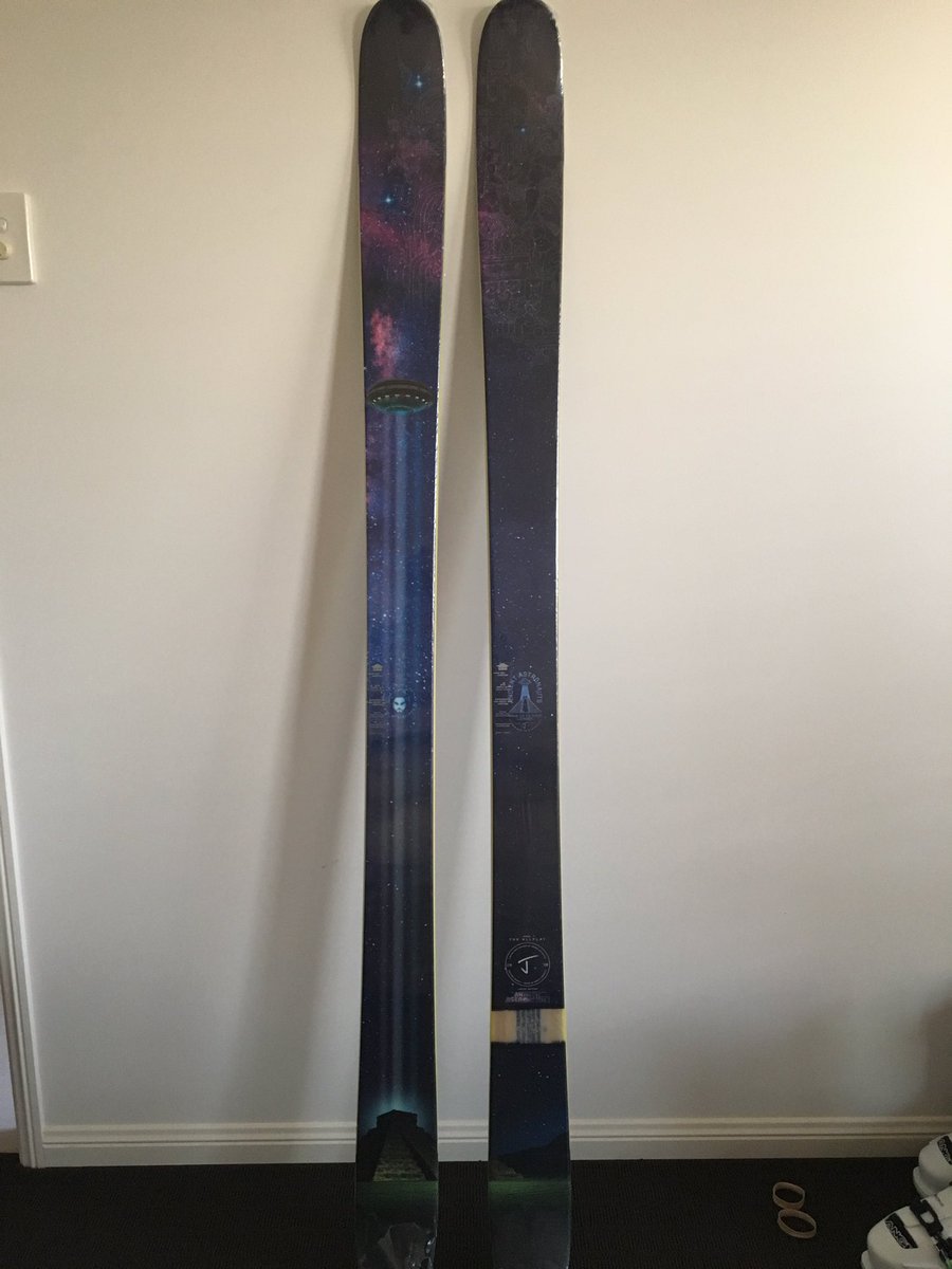 Burtie07's tweet photo. Can't wait to get the bindings fitted to these baby's. #jski https://t.co/owT59xHFEi