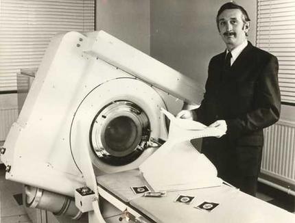 ARRS_Radiology's tweet photo. Today we remember Godfrey Hounsfield, who passed 13 yrs ago -he received 1979 Nobel Prize for creating the diagnostic technique of X-ray CT https://t.co/DVIidDO7Lz