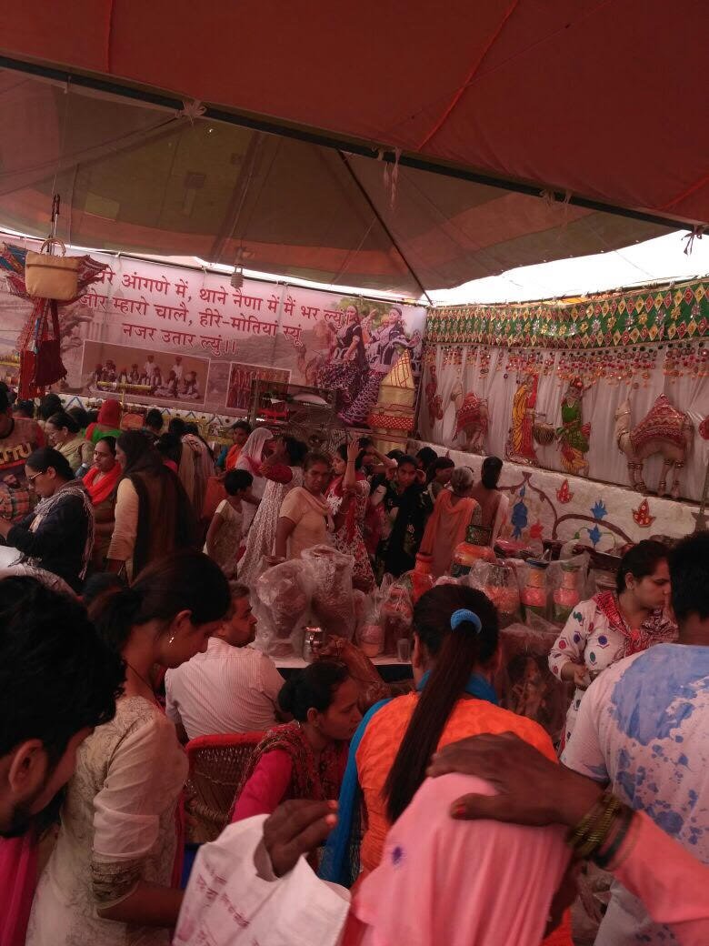 derasachasauda's tweet photo. Here r some delightful glimpses capturing d essence of MSG 9बर9 Carnival.Soulful Musical Journey is about 2 begin in sometime. #MSG9बर9Day3 https://t.co/eATAtJUQHh
