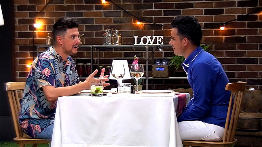 firstdates_tv's tweet photo. Joaquín sabe a quién tiene que dar las gracias #FirstDates403 https://t.co/F7coRRNRIv https://t.co/M69ZiKIwab