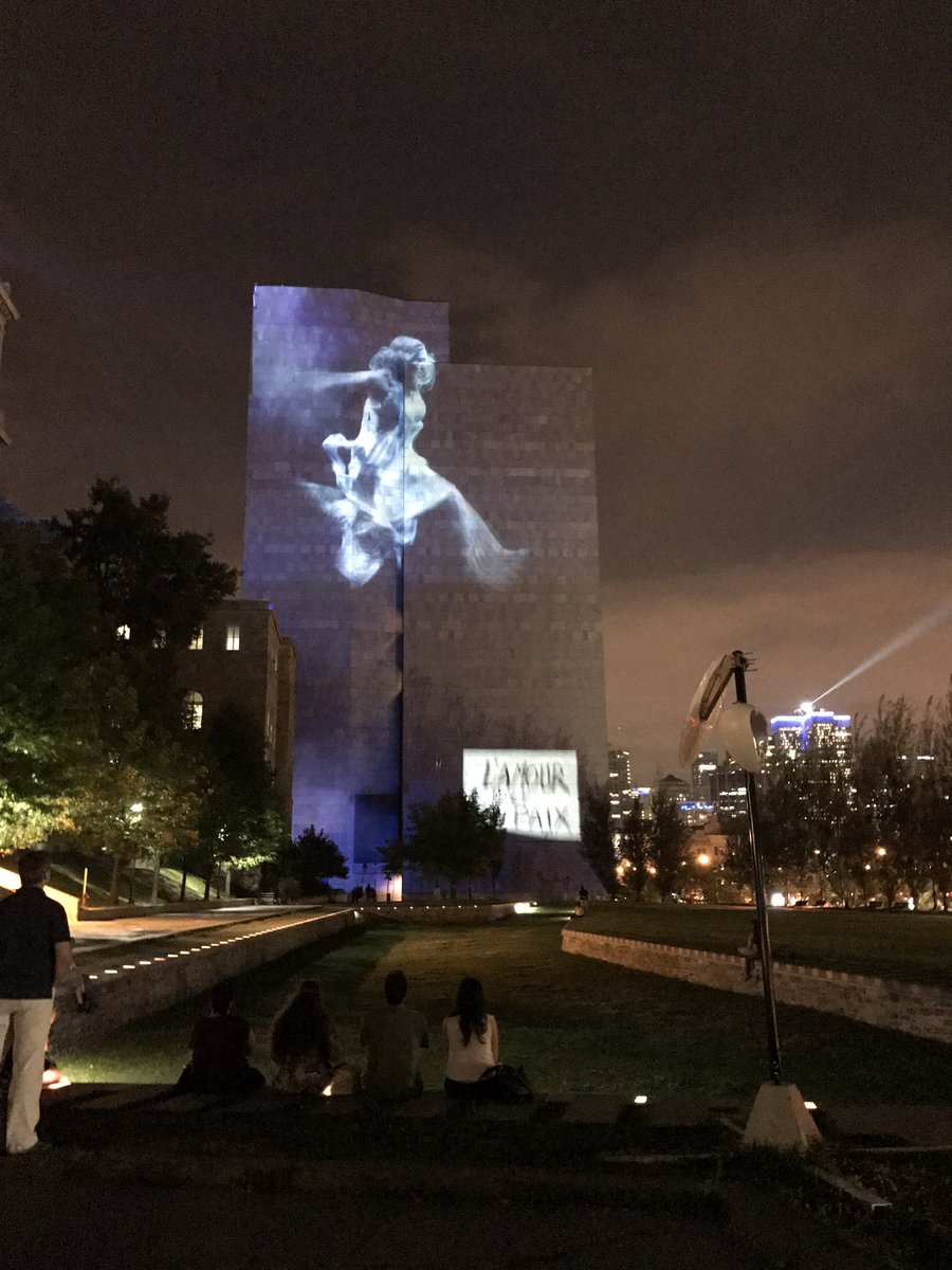 AlexandreJardin's tweet photo. À Montréal, avec Cité Mémoire, le passé sort des murs, des sols, des ruelles. Le monde réel est repoétisé... https://t.co/1jOzFMYsrq