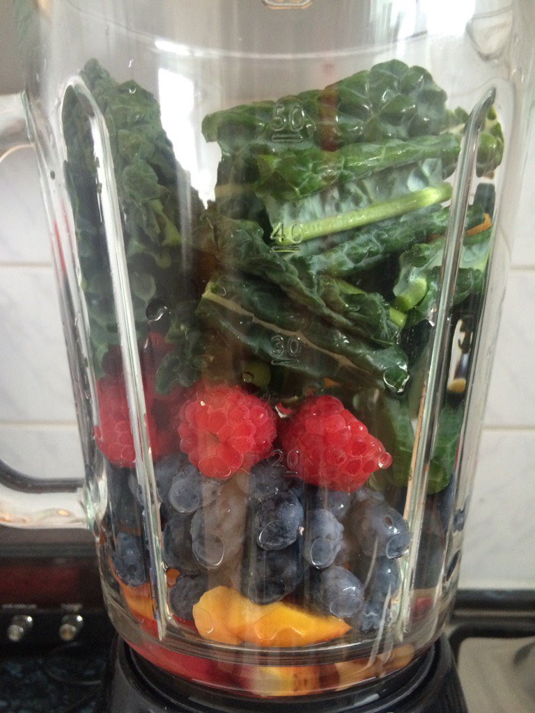 erinjacqgill's tweet photo. Before the blend... #weekendsmoothie https://t.co/Eb8jg4qXBc
