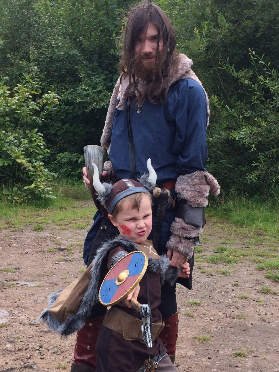 livingINBL's tweet photo. Well you don't see this every day... #VikingMarch...Amazing event https://t.co/ubm95ApBfi