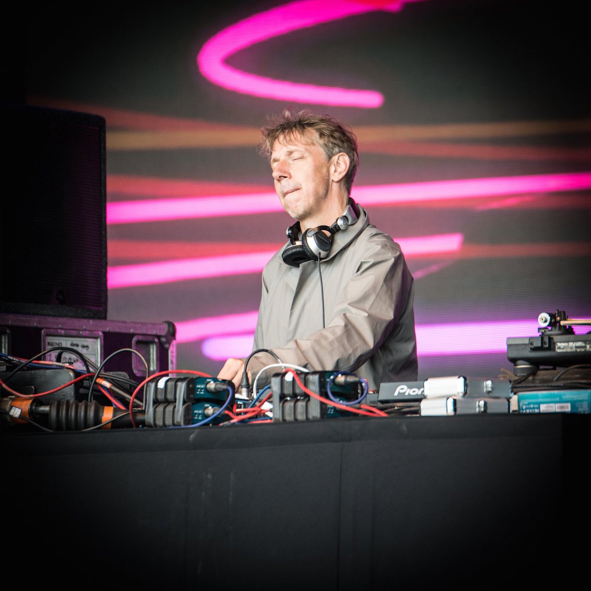 Sunfall (@sunfalllondon) on Twitter photo No better way to open the main stage than with one of London's greatest, Gilles Peterson #Sunfall #SunfallLondon Photo by <a href="/isaac_buckton/">Isaac Photographer</a> No better way to open the main stage than with one of London's greatest, Gilles Peterson #Sunfall #SunfallLondon Photo by <a href="/isaac_buckton/">Isaac Photographer</a>