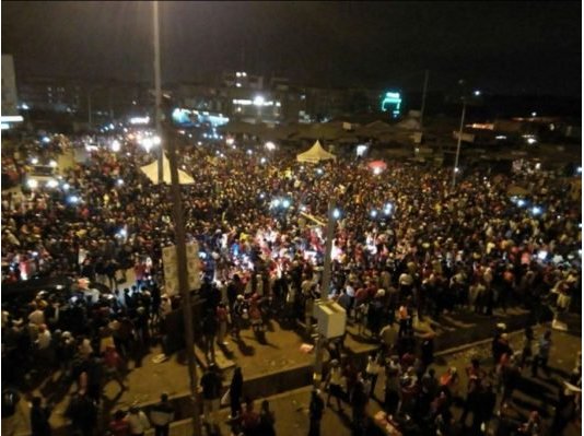 K24Tv's tweet photo. Uhuruto supporters took to the streets to celebrate Uhuru’s victory https://t.co/lfuB6rzmGj https://t.co/WNQJqGsJw2