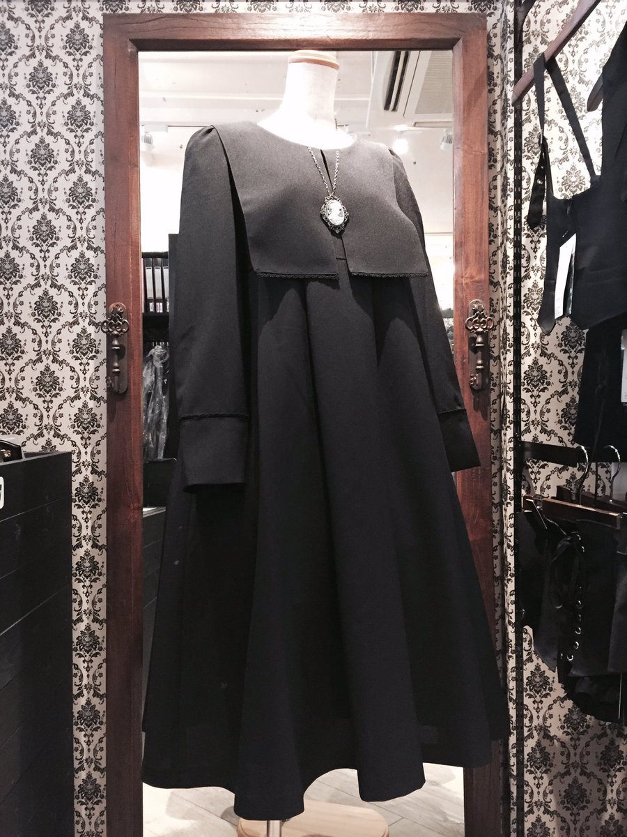 Miho Matsuda 原宿店 フォロー返し中 Twitterren 注目度no 1ワンピース マネキン第一号さん着用のワンピース リイナ 道行くお客様もシスター 修道女 とたくさんのお声を頂いております こちらは色違いの黒もございますのでどちらも要チェックですよ