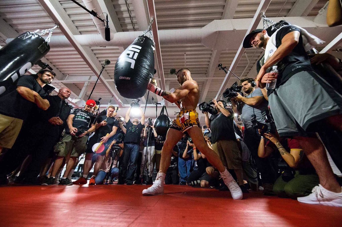 Conor McGregor tweet media