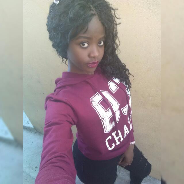 Aubreychiibi's tweet image. RT. Please help us find my cousin Portia Ntimane, last seen on Wednesday around 6pm. If you have any info DM or whatsapp/call: 0711806505