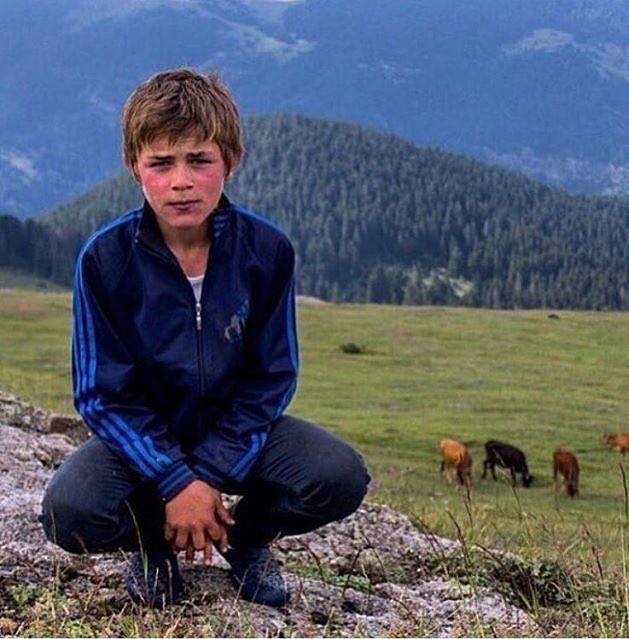 eliffdedim's tweet photo. #iyikivarsıneren Sen hep var ol çocuk! Senin gibi vatanını seven memleketini koruyan çocuklar hep varolsun🙏🏻 #maçka #trabzon https://t.co/Y2SgCchMR9