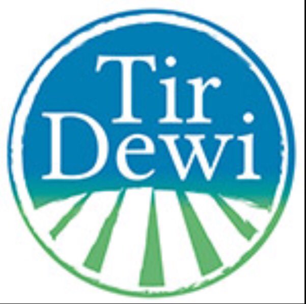 StDChurchTent's tweet photo. On Tuesday at 4pm & Wednesday at 11am we welcome Gareth from #TirDewi Tir Dewi is a support network for farming families in #StDavidsDiocese https://t.co/toptgNqmp0