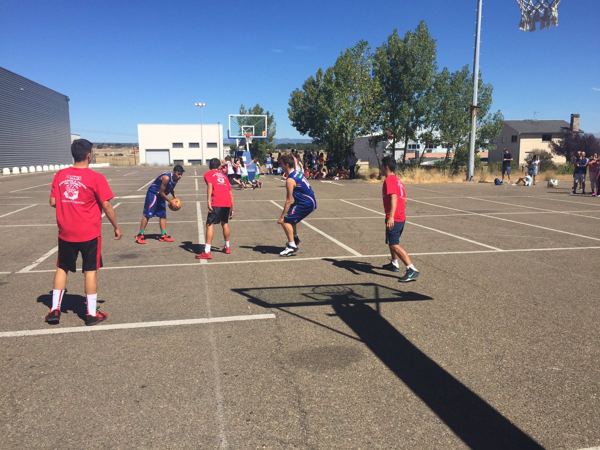 3c3EleclercLeon's tweet photo. FINAL CADETE SHOWTIME - BAD BOYS #3c3 #baloncesto #leclerc #leonesp https://t.co/2gFzgRRyv3