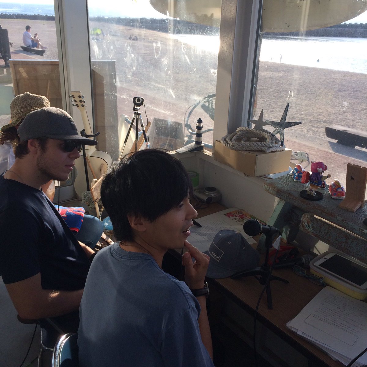 2thewknd's tweet photo. Thank you 夕やけポスト for having us as a guest speaker with you on the beach today! It was awesome!

夕やけポストでのゲストスピーカー楽し過ぎました！
ありがとうございました！ https://t.co/Iq5yPsFf08