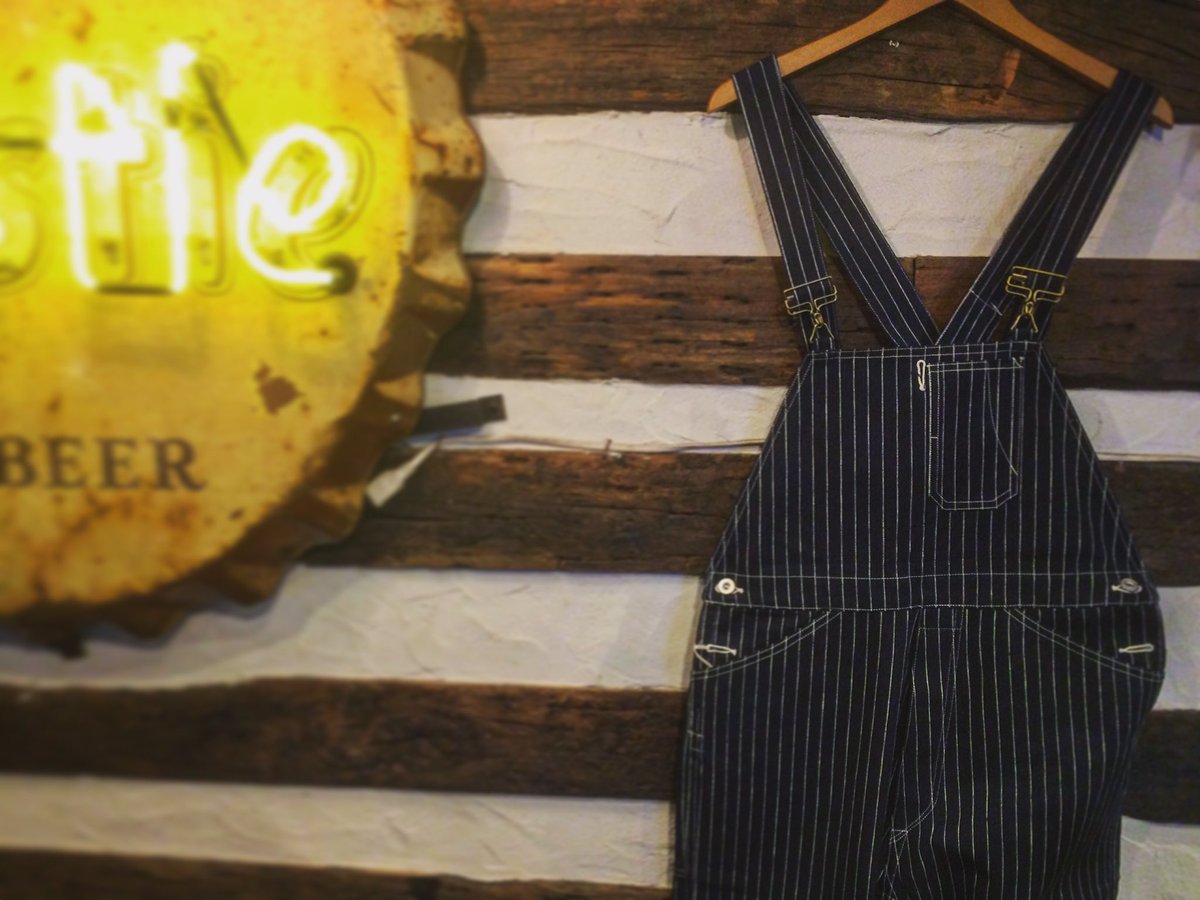Warehousestaff's tweet photo. 名古屋店 コジャです。
1093 BIBOVERALL(STRIPE).
ホームページにアップされてから御予約殺到していたオーバーオール。
先ずはストライプが入荷です。
#warehouse
#ウエアハウス
#biboverall
#overall
#オーバーオール https://t.co/kQNtmz1Xky