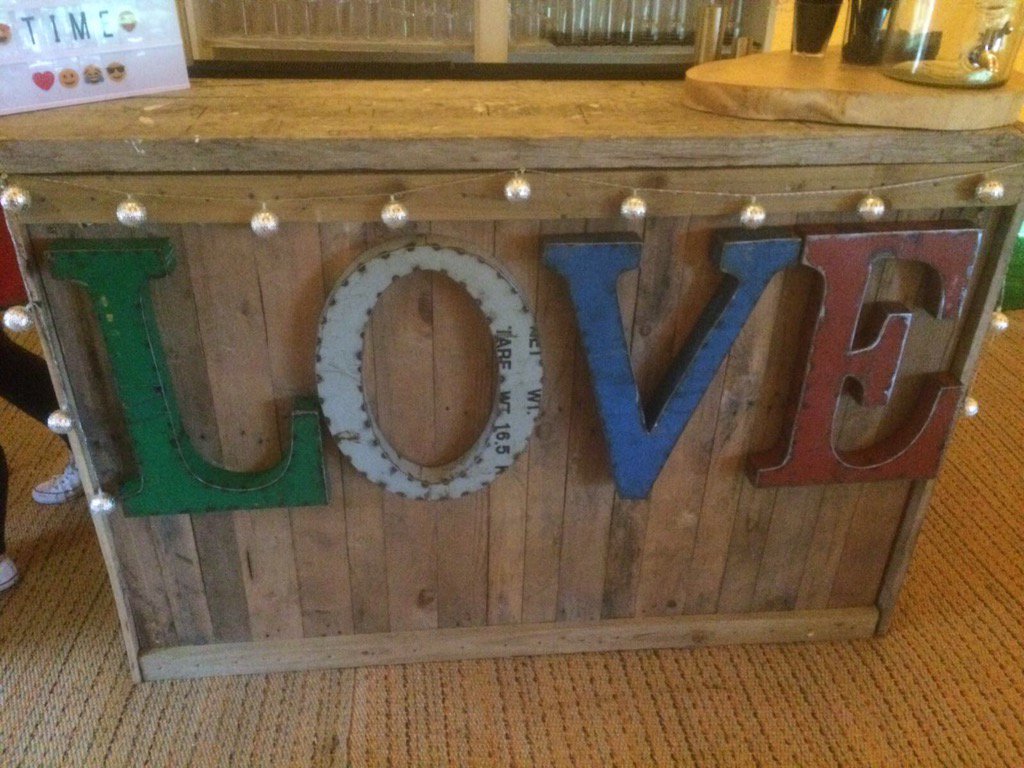 Daisychaingifts's tweet photo. A picture of our letters being used for a wedding today. Looking fab. #wedding-hire #event-hire #windermere #hire https://t.co/c8PTn0PynZ