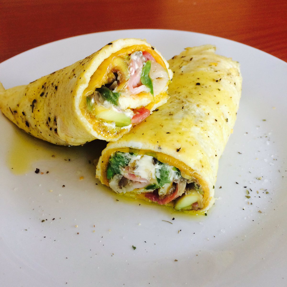 anelemkumla's tweet photo. Wrap it up and serve. 
#bantingmeals #banting https://t.co/cc5hdqmNOr