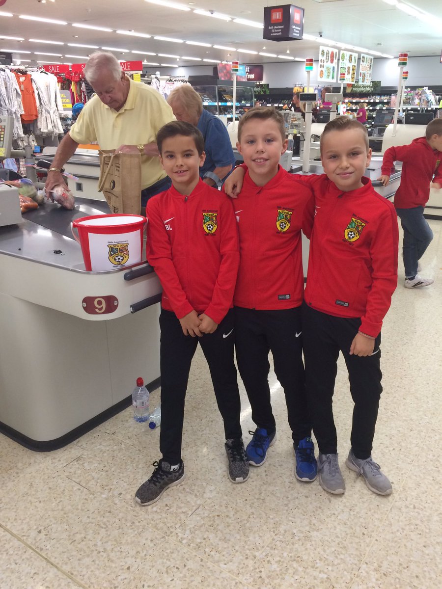 New Inn Juniors FC (@newinnjfc) on Twitter photo The Under 11's bag packing at <a href="/sainsburys/">Sainsbury's</a> #Cwmbran . All proceeds going towards a new kit!! #Grassroots #Minifootball #Cymru #FAW The Under 11's bag packing at <a href="/sainsburys/">Sainsbury's</a> #Cwmbran . All proceeds going towards a new kit!! #Grassroots #Minifootball #Cymru #FAW