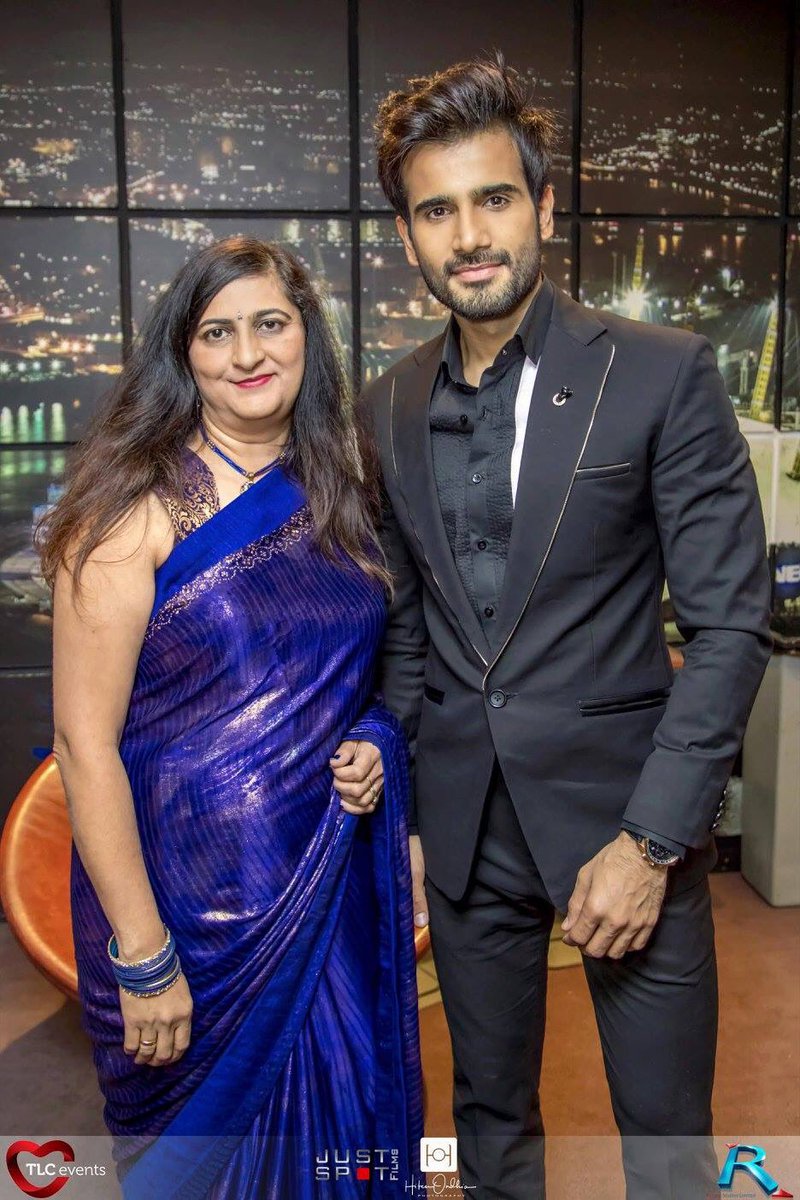 Kryan_Support's tweet photo. @karantacker &amp; @krystledsouza at #IBFA2017 https://t.co/hOX88j1C5t