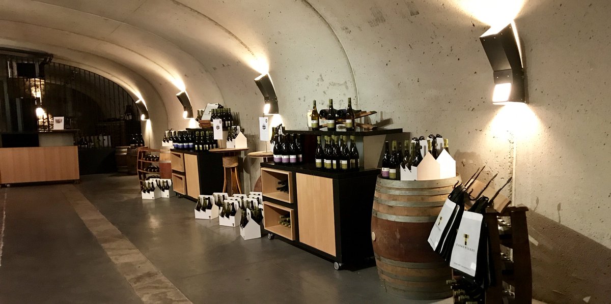 Tawse_Winery's tweet photo. Stop in today for a taste of our #Platinum and #Gold #cellar3 https://t.co/vlFif30L96