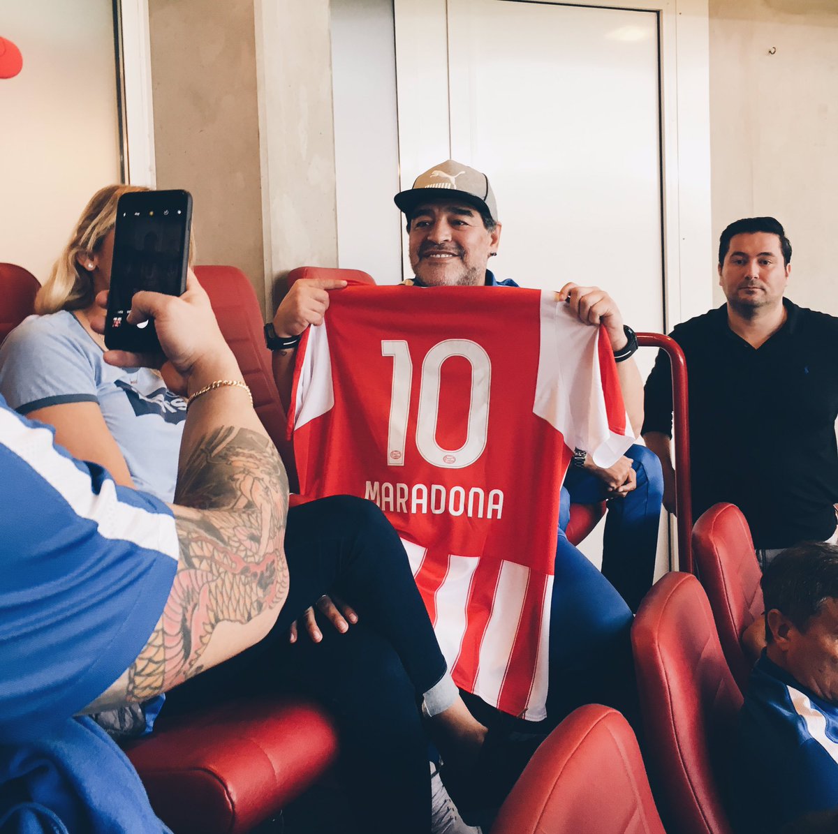 DHC-WVlWsAAJlsA?format=jpg