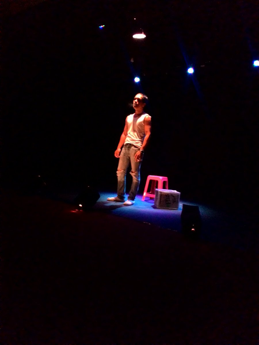 RevolutionStage's tweet photo. Terima kasih semua! π
Esok last show pada pukul 3:30 petang dan 8:30 malam. Jangan ketinggalan!
#JalilBlack https://t.co/oBQHmmVauo