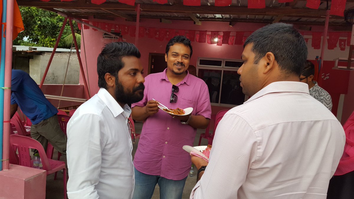 ahmedHa83472143's tweet photo. #THARAHGGY AEKU RAIHYYATHUN 12/8/2017 MIADHU N.VELIDHOO EVENT GE THREIN. https://t.co/mu3YNETO3F