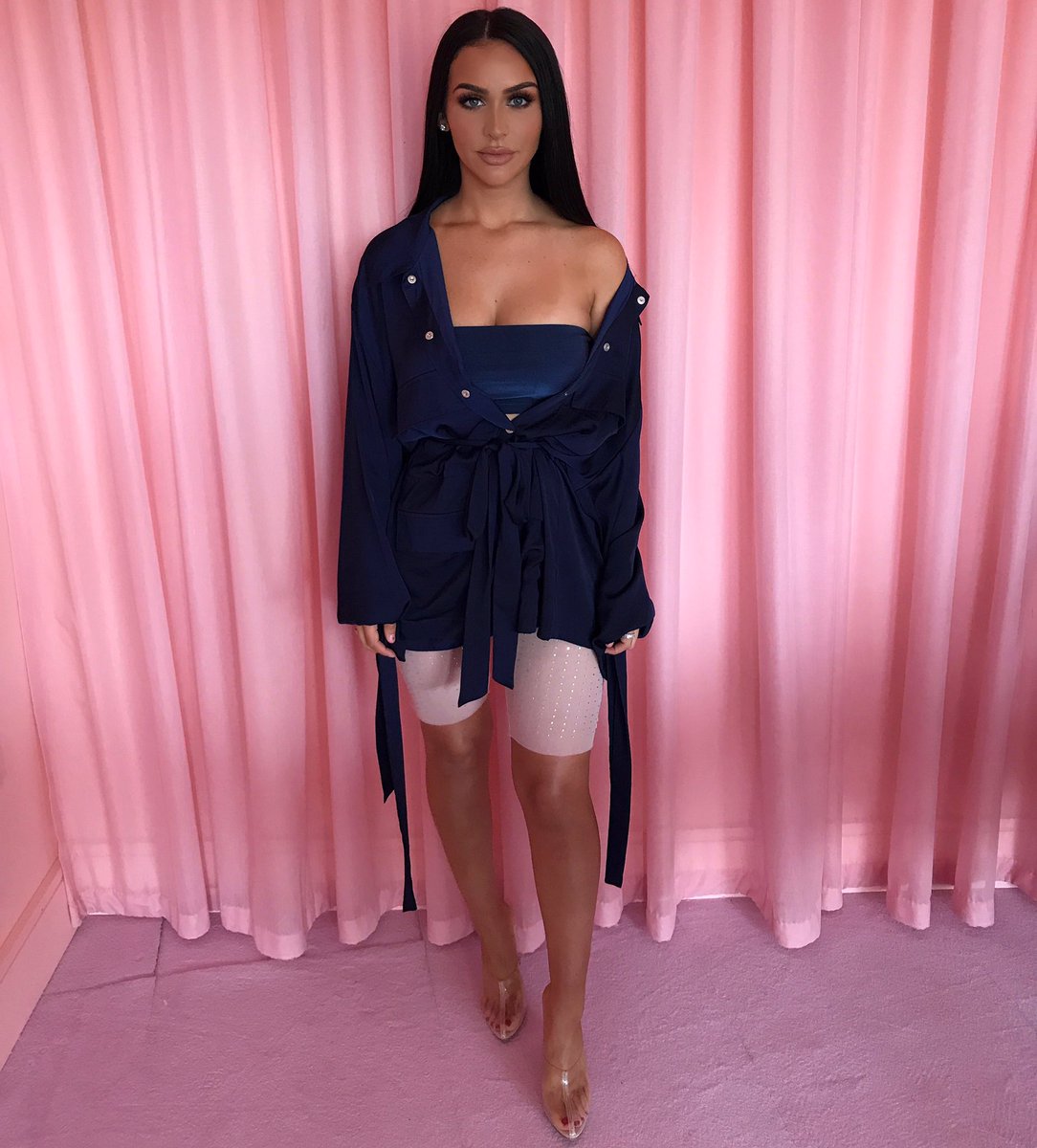 carlibybel's tweet photo. Soo... #CARLIBYBELxMISSGUIDED FALL/WINTER COLLECTION will be coming very soon!😊🎉this collection is an absolute DREAM come true! @Missguided https://t.co/3uDqnRlIbp