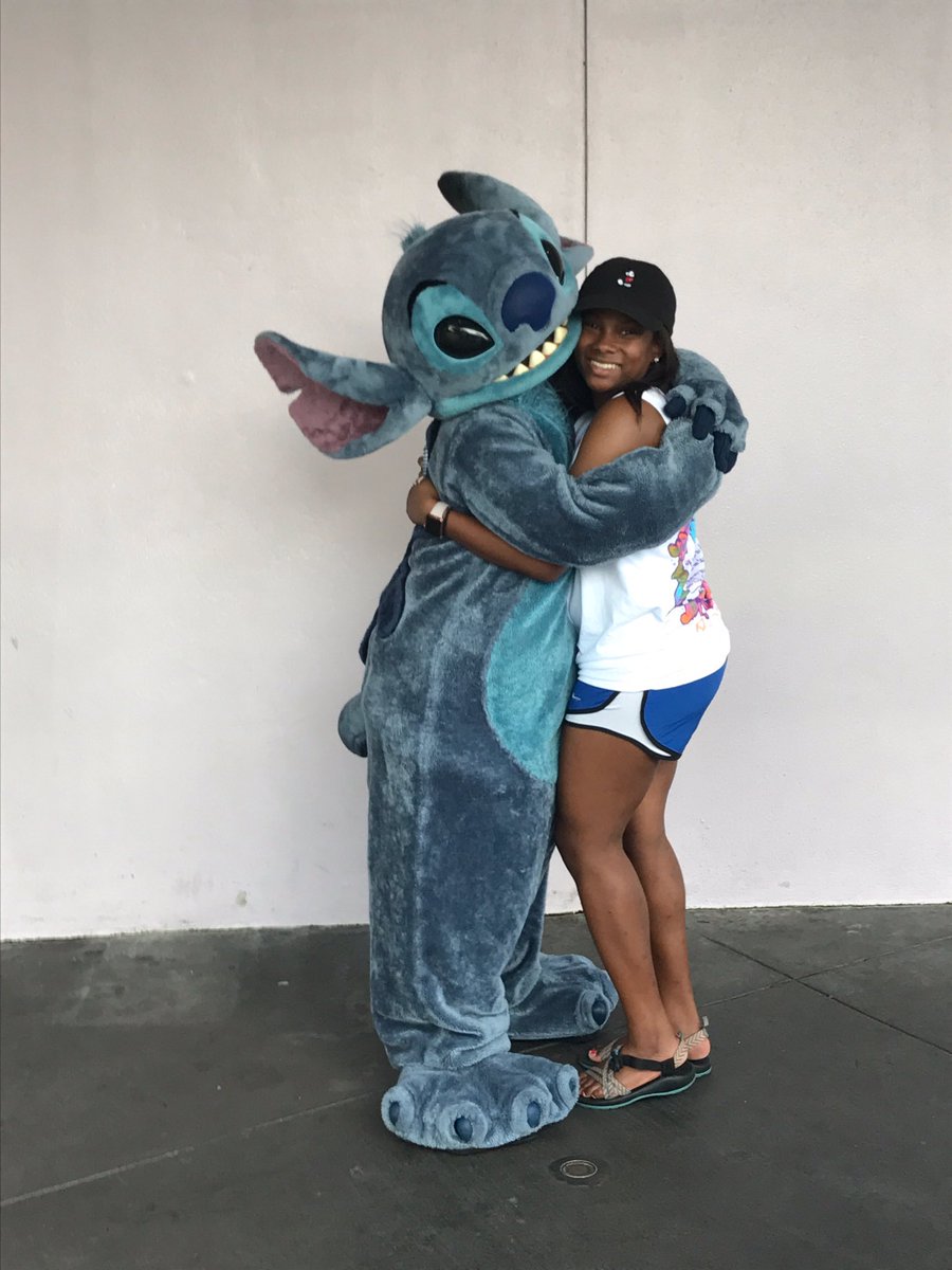 lamar_achio's tweet photo. When you wish upon a star an Alpha Chi is what you are π«β€οΈ #axogammaphi #axosummer https://t.co/fbyIJm1dAR