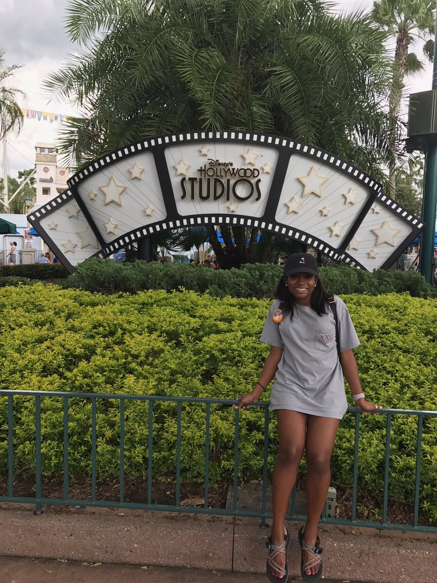 lamar_achio's tweet photo. When you wish upon a star an Alpha Chi is what you are π«β€οΈ #axogammaphi #axosummer https://t.co/fbyIJm1dAR
