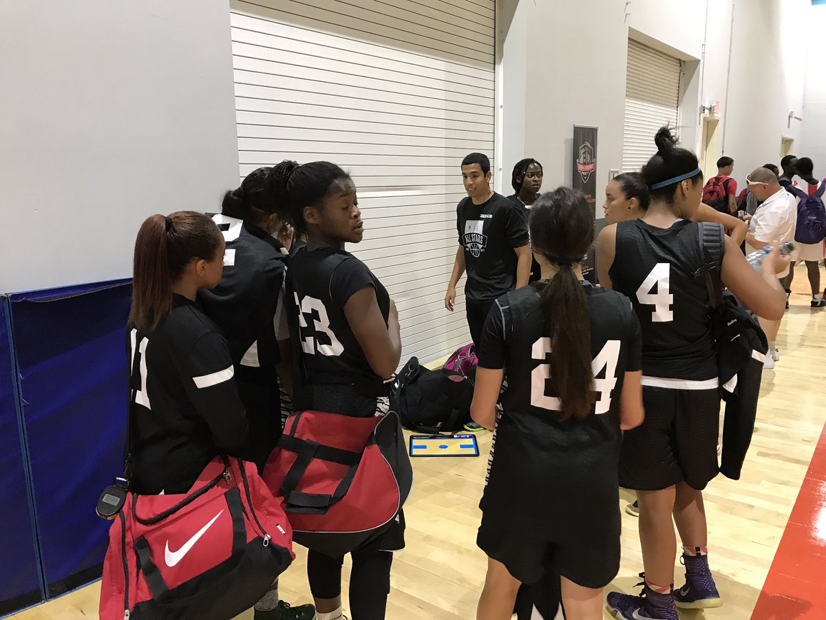 HOH3651's tweet photo. Kiana 18 pts for MSC All Stars https://t.co/enJaJk4Wfy