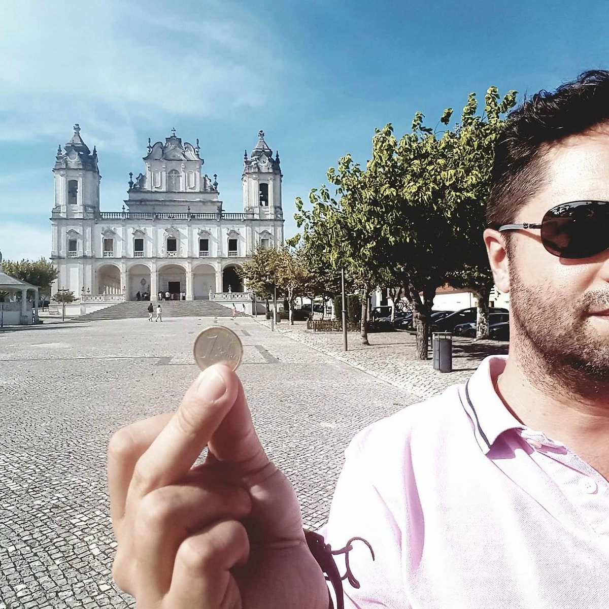 FashionHandi's tweet photo. #eurochallenge #1euro1selfie #fashionforall #fashionhandi #fashionhandichallenge #SoyezFH https://t.co/foCB5bTKmy