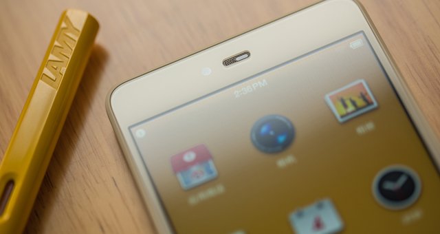 UniOfSurrey's tweet image. Three @sbsatsurrey students enjoyed great success with their app at the 2017 Dublin Tech summit. Read more: ow.ly/n4US30ekWcV