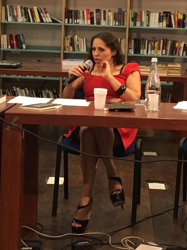 Rita_Cavallaro's tweet photo. #oltrelindizio a Carloforte insieme a tanti amici @ale_moretti @alessandrazedd2 @MonicaMacchioni per #Bergamini #libri #Sardegna https://t.co/4GEkw3IlGr