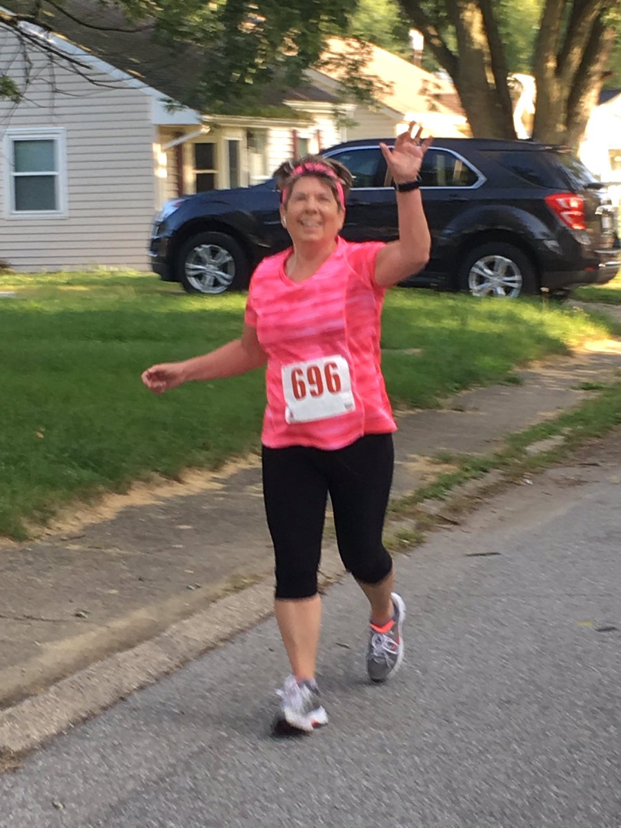 WaterfordPHC's tweet photo. Happy faces along our 5K course @CityofKokomo @KokomoHerald @HitCountryKI #ForgetMeNot5K https://t.co/45FOXjjqmQ