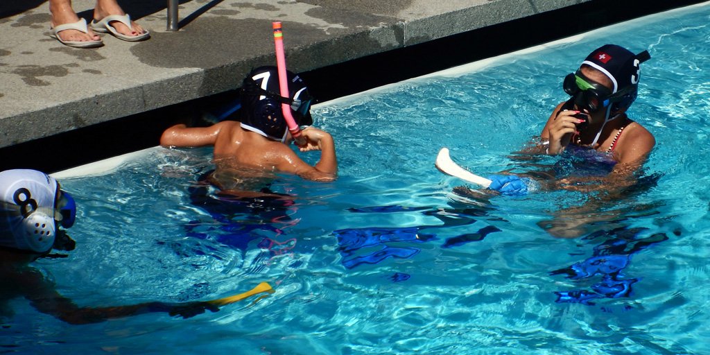 Carola Vitali of the Underwater Hockey group of @SSSBellinzona demonstrating UWH at "Sportissima", Piscina Bellinzona, 11 Sep 2016.