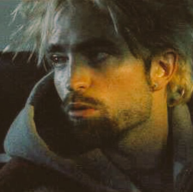 cricrila70's tweet photo. #perfectjawline #goodtime #RobertPattinson https://t.co/3jUuMFo7uM