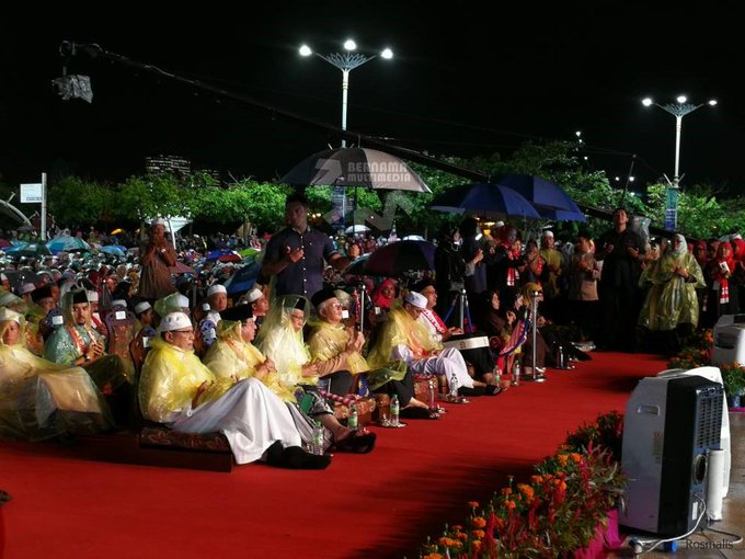 View image on Twitter View image on Twitter