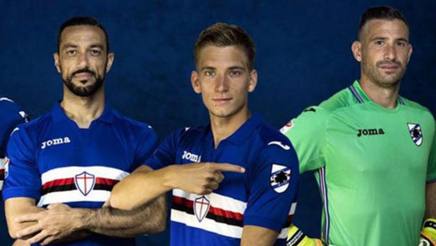 Gazzetta_it's tweet photo. La maglia più bella mondo? È la blucerchiata della Sampdoria. Ecco la classifica di .@FourFourTwo https://t.co/NybiuwtCxy #serieA #sampdoria https://t.co/9rlQlOlYIZ