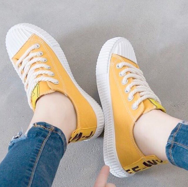 chuCOCO614's tweet photo. -PREORDER-
รองเท้าแฟชั่น
Size : 35-40
สีเหลืองนี่ฮิตมากๆเลยค่ะ
🎈ราคา 390฿🎈
#รองเท้า #ชี้เป้าโปรถูก 
#รองเท้าเกาหลี 
#ripไอดอ #cocochuรองเท้า https://t.co/W8QqJwahSy