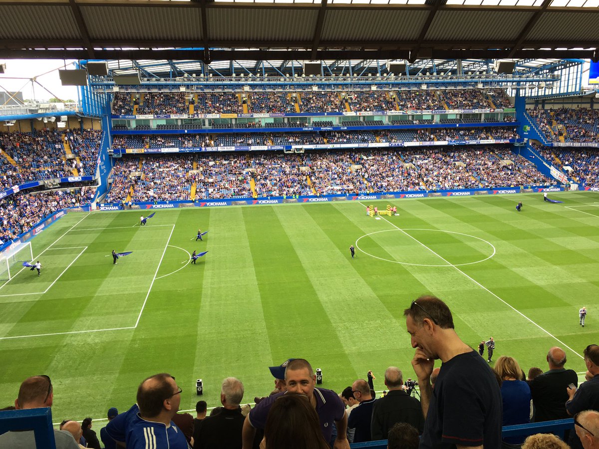 alfrankmonk's tweet photo. Just in the ground waiting for kick off Chelsea FC 😁 #Vlogking https://t.co/rvglhCVrUh