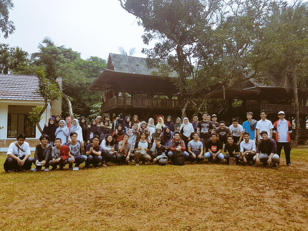 SekolahAlamID's tweet photo. Alhamdulillah. Halal Bi Halal RUPA -RUMPUN ALUMNI SAI. Menyebarlah di bumi Allah, untuk memberi MANFAAT yang luas @msi_sai @SAIBlessjkt (M) https://t.co/ZlsCYnQAMS