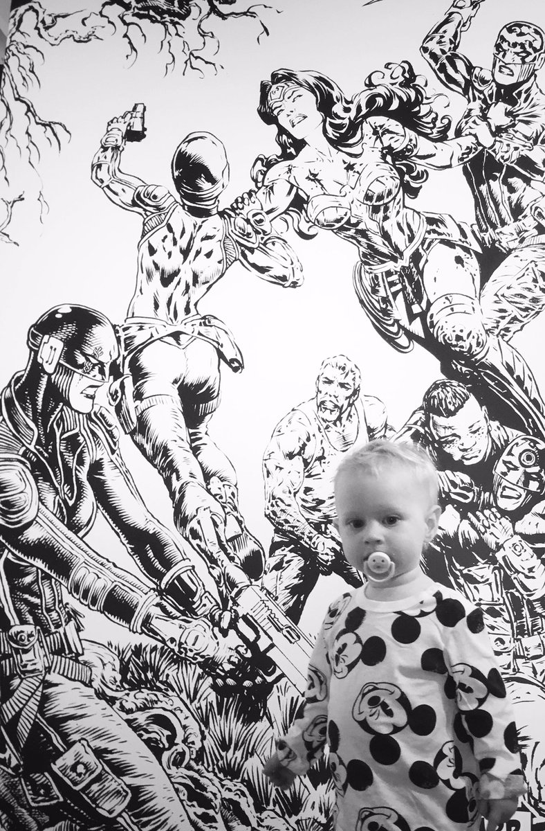 JIMMYDIRECTOR's tweet photo. Loved the @LiamRSharp exhibition @derbymuseums - Emily turned up colour coded 📸⚫️⚪️👌🏼 https://t.co/VQNMA00S7p