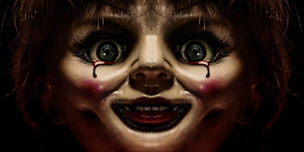 zulfaqar1994's tweet photo. Ini adalah thread pasal The Conjuring Universe. Aku akan terangkan film yang dah keluar &amp; yang akan keluar/in production. All about it. https://t.co/MTpCT8GrR4