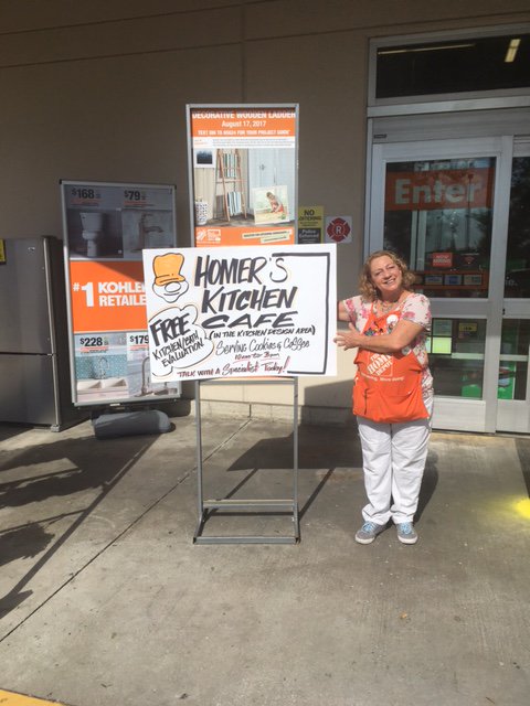 Watch Out!  ISP, Rose, is out of the Box at 244, Bradenton Cortez!