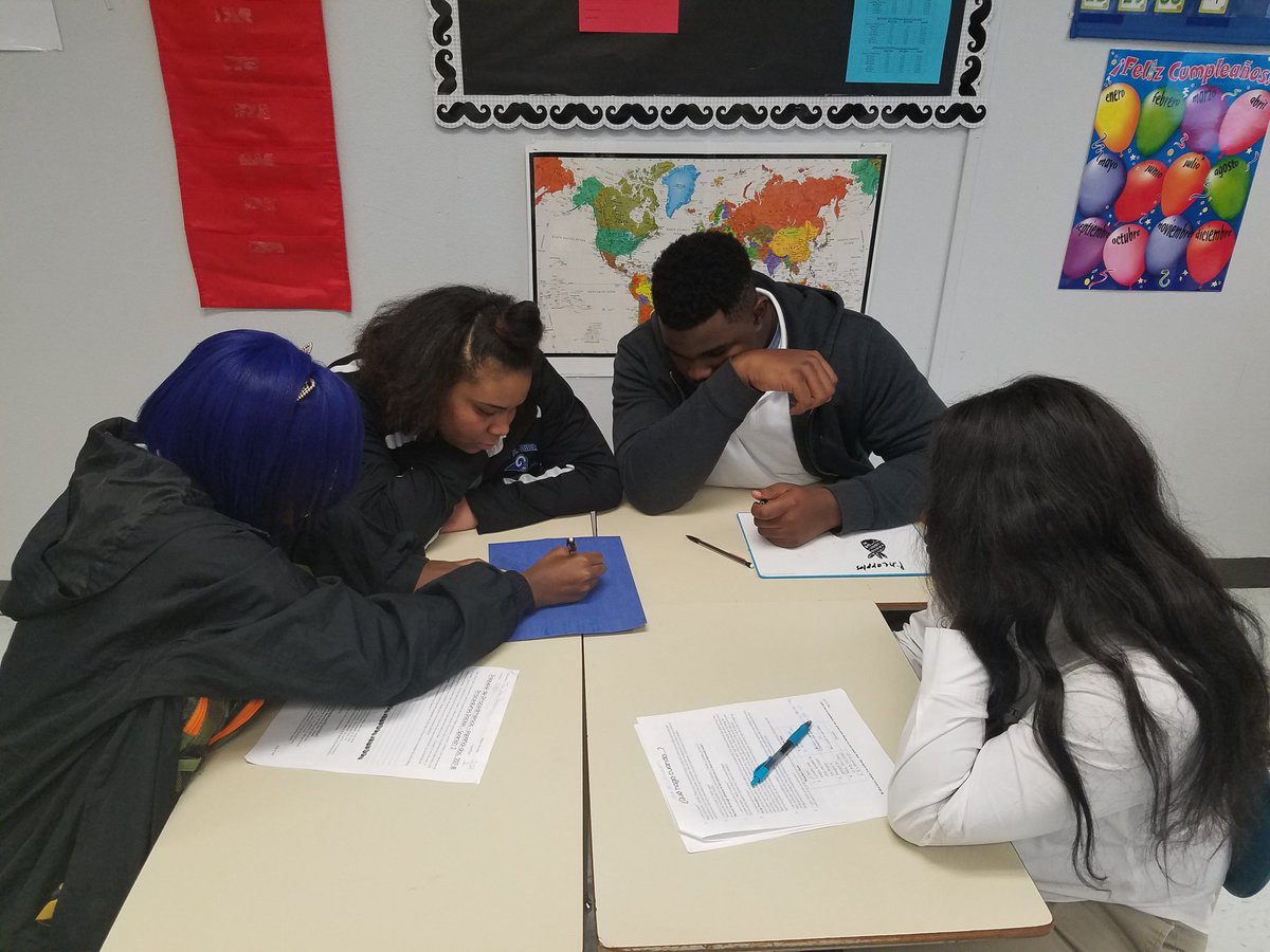 ladylanguage411's tweet photo. Day 2 - classroom scavenger hunt using @Socrative There's ALWAYS a hint somewhere, guys!😉 #spanish2 #technologyqueen #edtech #highschool https://t.co/KE2fLX7iMN