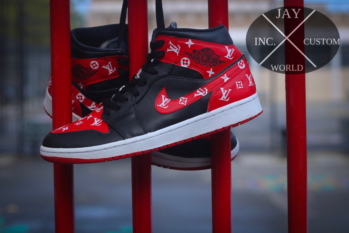 JAYCUSTOMWORLD's tweet photo. NEW WORK CUSTOM LOUIS VUITTON BRED 1S #customkick #sneakercomplex #angelus #angelusdirect @AngelusDirect  @AngelusBrand @ComplexSneakers https://t.co/CkrJUKL1Em